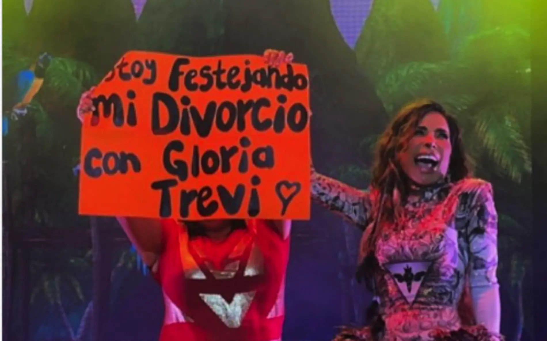 Celebra su divorcio en concierto de Gloria Trevi